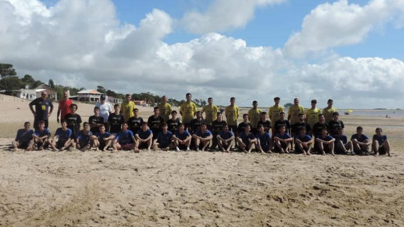 24.01.2021 Plantel de Río Branco Futsal realizó trabajos de pretemporada en Laguna Merín